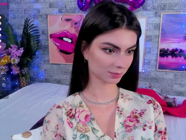 Live sex webcam photo for BeautifulCool #269508677