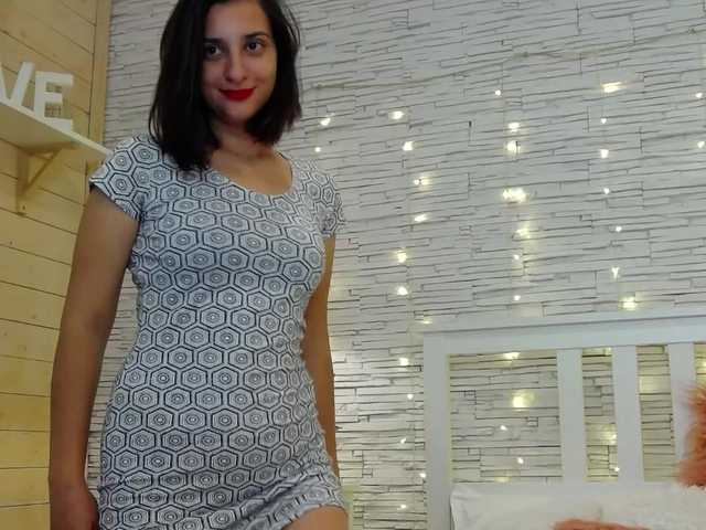 Live sex webcam photo for Eve-Lynne #269506789