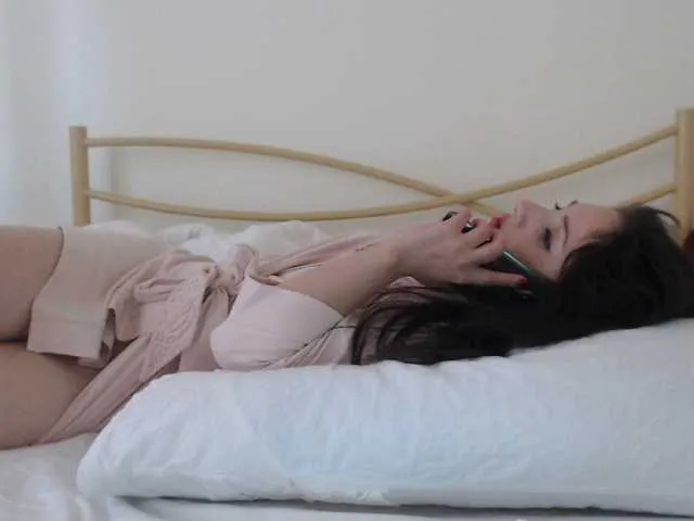 Live sex webcam photo for Camillla13 #269514003