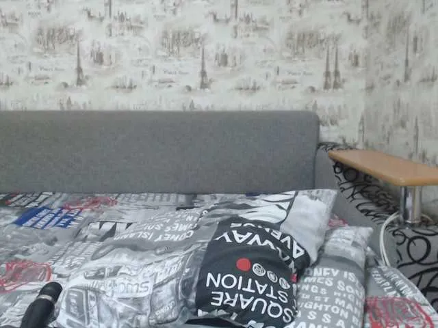 Live sex webcam photo for LunaRex #269514879