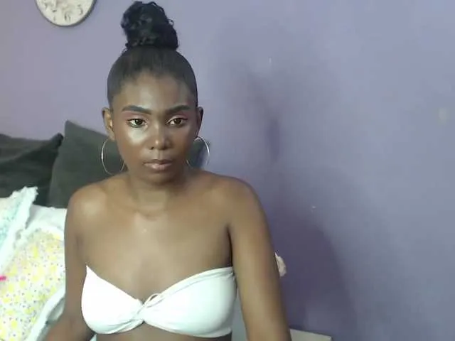 Live sex webcam photo for alahia-diez #269511531