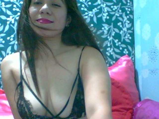 Live sex webcam photo for Scarletteb #269511143