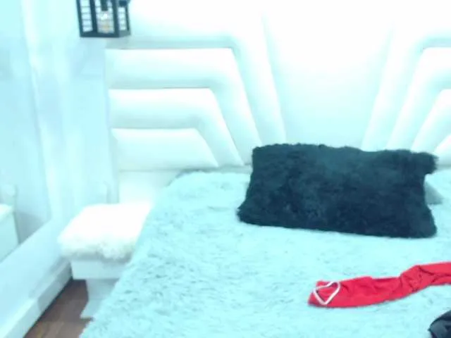 Live sex webcam photo for Brenda-star #269515723