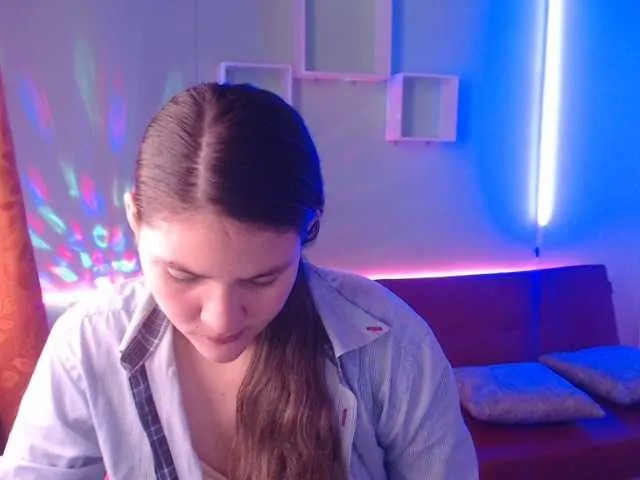 Live sex webcam photo for hanna-queen21 #269515744
