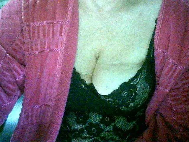 Live sex webcam photo for RomachkaT #269514991