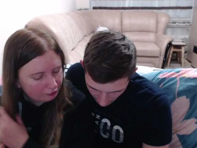 Live sex webcam photo for PeterAndJenda #269514804