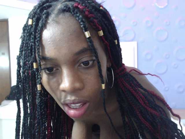 Live sex webcam photo for sheyla-2021 #269515126