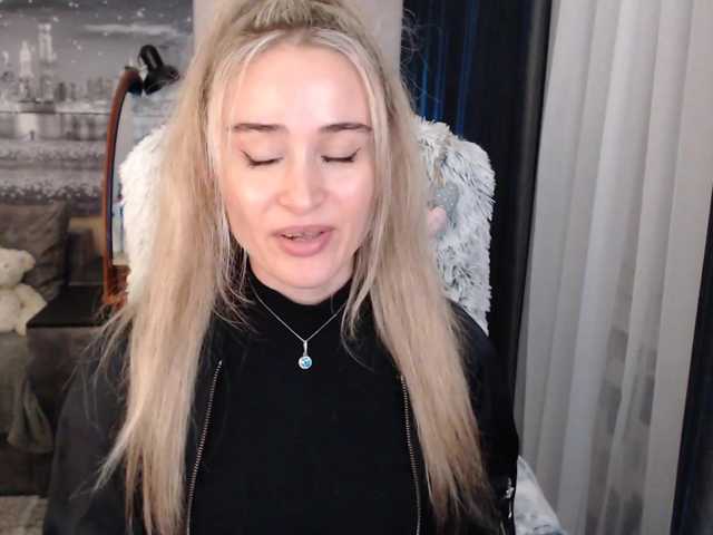 Live sex webcam photo for xyliganka777 #269516459