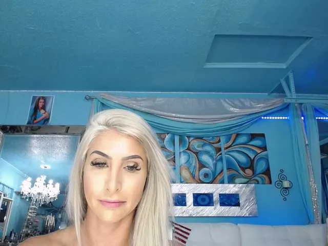 Live sex webcam photo for adrianna_fox #287953221