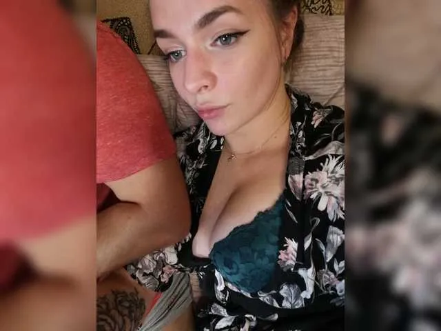 Live sex webcam photo for HellMor #269518838