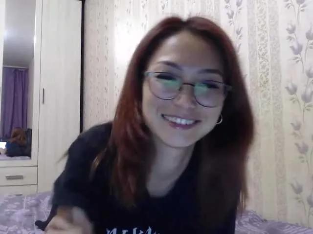 Live sex webcam photo for LiliToli1 #287998129