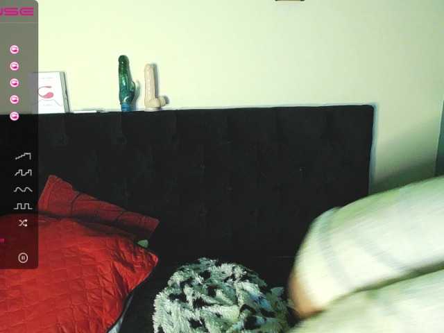 Live sex webcam photo for lola-vonnyroc #269517451