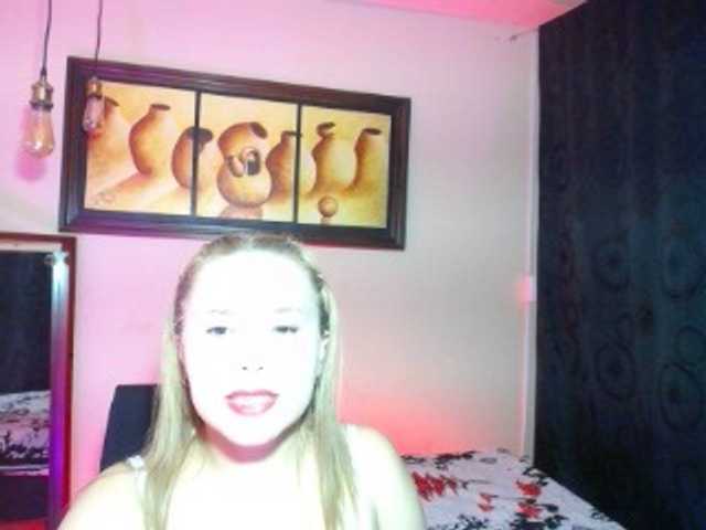 Live sex webcam photo for WRISTJULIANA #269520379