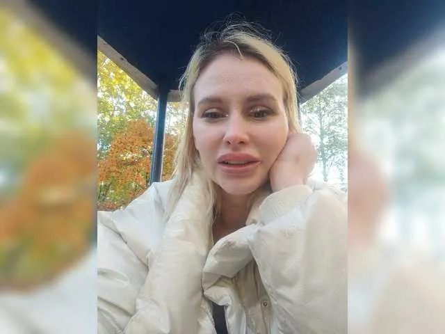 Live sex webcam photo for CatSeeYeah #269517777