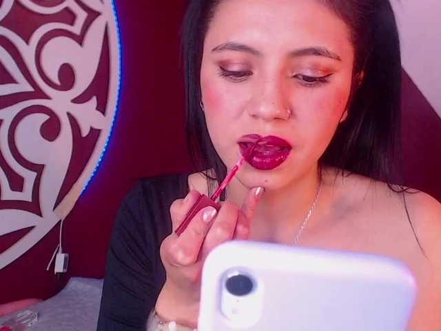 Live sex webcam photo for EllaKS #269519949