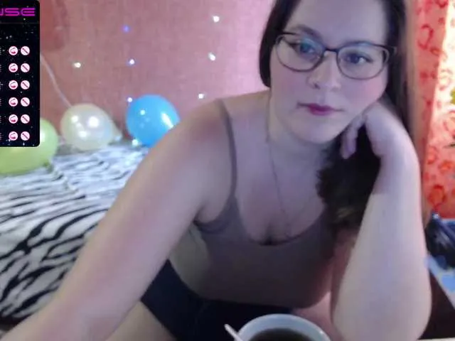 Live sex webcam photo for Elizabeth-3 #269522204