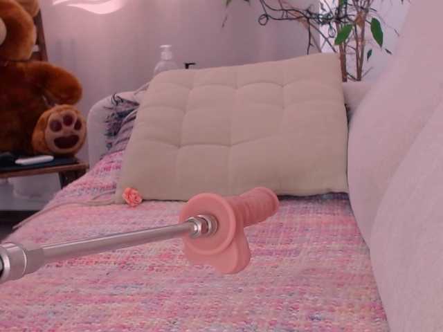 Live sex webcam photo for WildRedheadCR #269523109