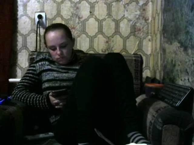 Live sex webcam photo for REPTILIAY #269528889