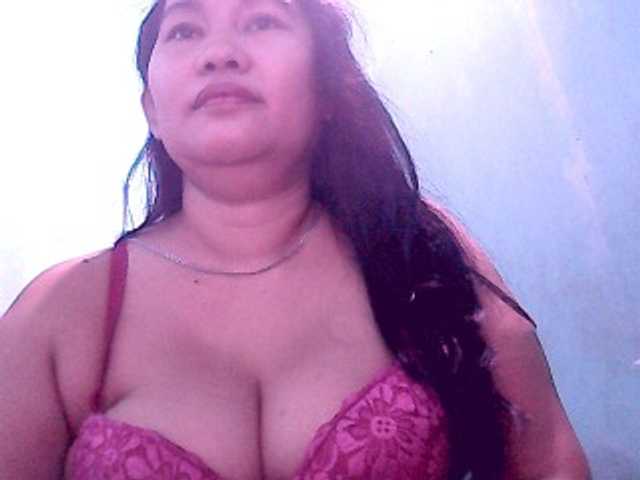 Live sex webcam photo for wildmom4u #269521467