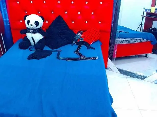 Live sex webcam photo for Katrina26 #288005592