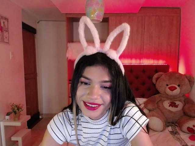 Live sex webcam photo for littlevonne17 #269529539