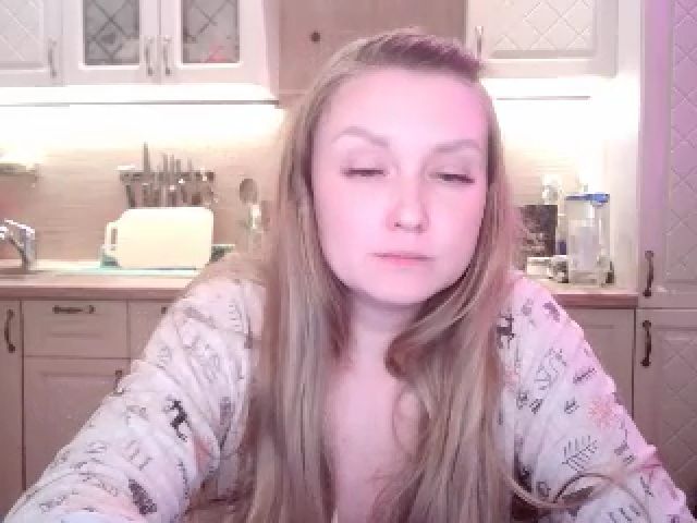 Live sex webcam photo for JaneGrey111 #269527444