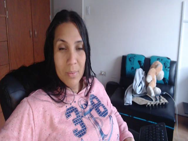 Live sex webcam photo for Gaby_blue #269532066