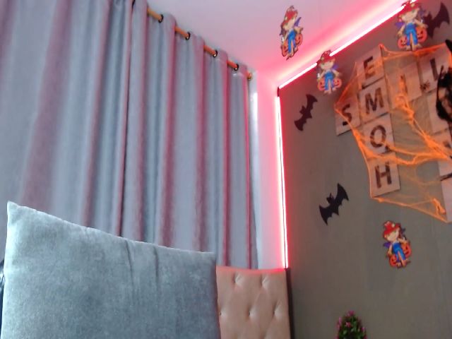 Live sex webcam photo for ScarletDsire #269524540