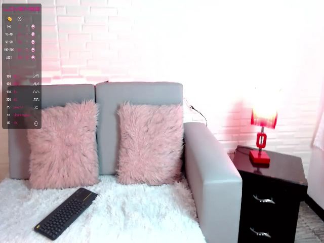 Live sex webcam photo for Gaby_babe #269529982