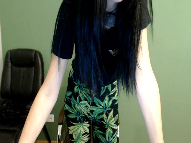 Live sex webcam photo for SnowSpacee #269532105