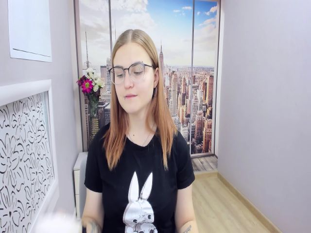 Live sex webcam photo for EvaMild #269532196