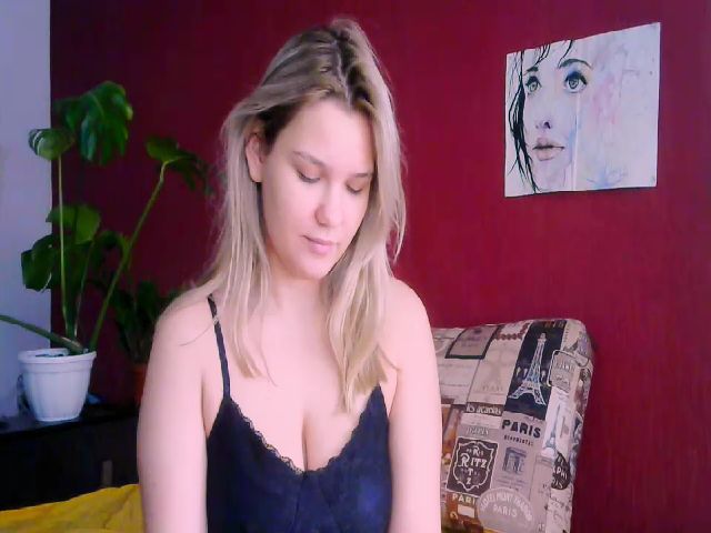 Live sex webcam photo for MsMollyD #269523999