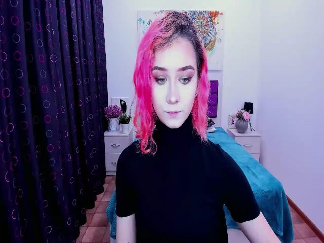 Live sex webcam photo for FionaClassy #269525252