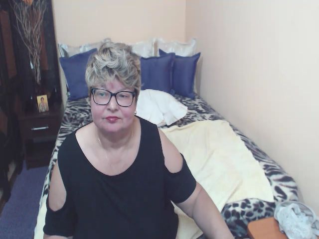 Live sex webcam photo for xSweetKarina #269526484