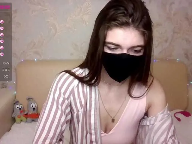 Live sex webcam photo for Robin-02 #269527969