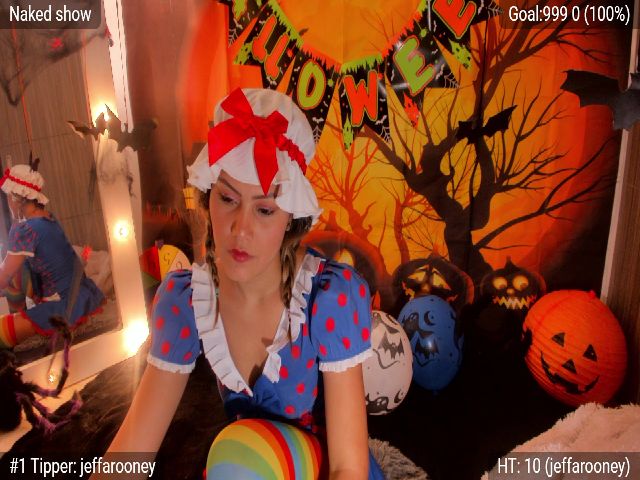 Live sex webcam photo for SaraaSophia #269523826