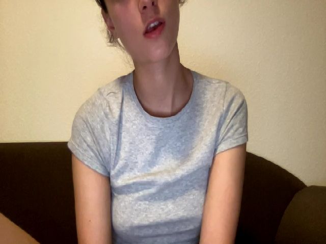 Live sex webcam photo for Kriss1924 #269530434