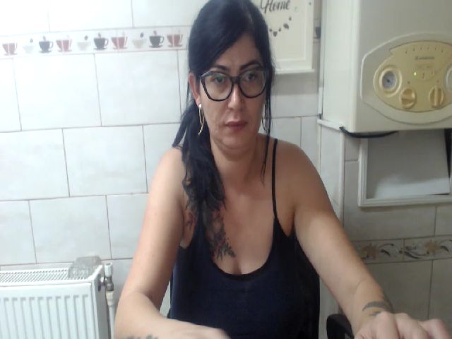 Live sex webcam photo for AmalieYours #269531159