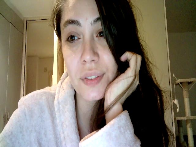 Live sex webcam photo for MissKay00 #269530427