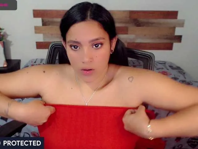Live sex webcam photo for hederlinparis #269521460