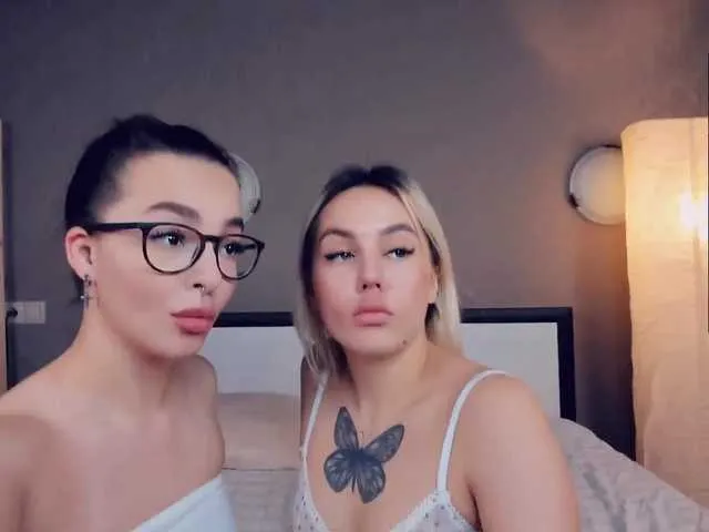 Live sex webcam photo for EvaTina #269521798