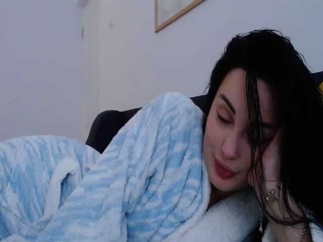 Live sex webcam photo for LoveCandy069 #269524021