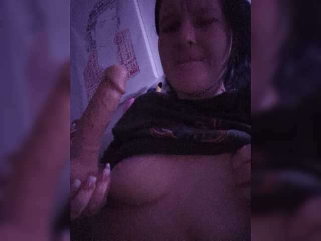 Live sex webcam photo for Wetgerman2 #269521968