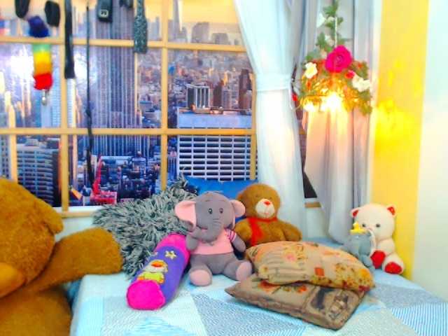 Live sex webcam photo for Eloveskamy #269543159