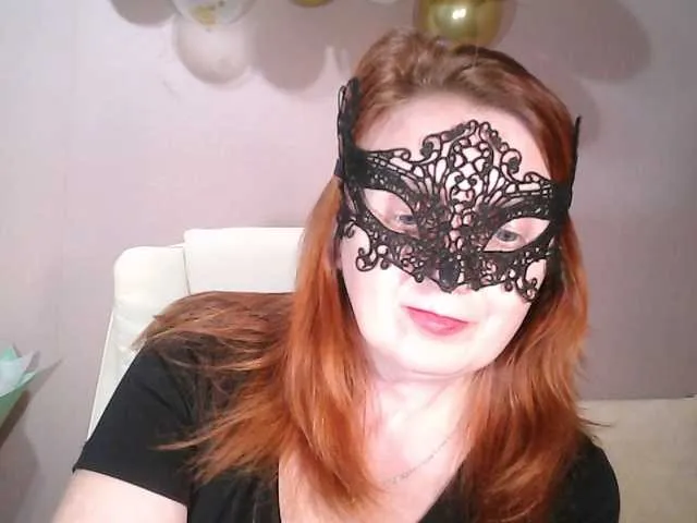 Live sex webcam photo for leeloofire #269546834