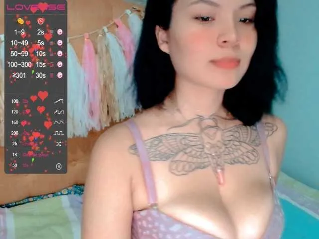Live sex webcam photo for orianasabatil #269543021