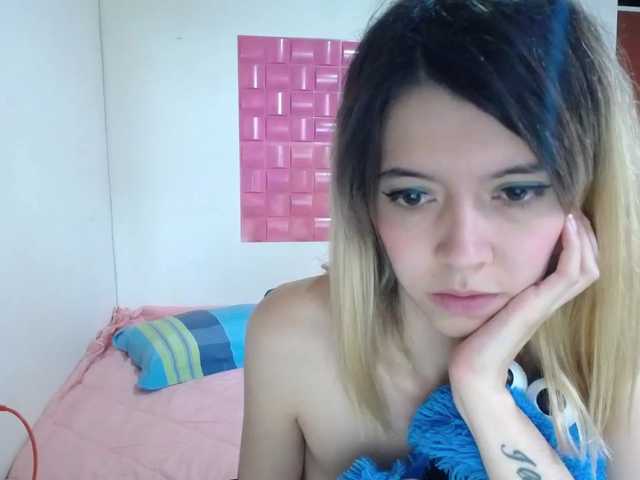 Live sex webcam photo for LillyBrooks #269547435