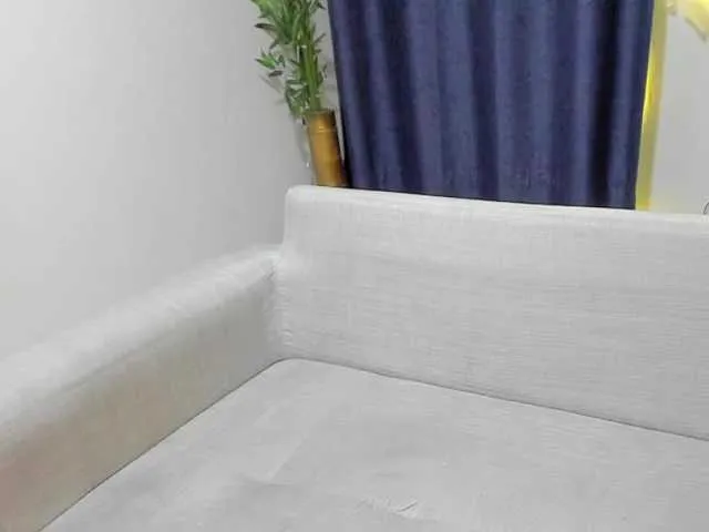 Live sex webcam photo for YourSally #269533500
