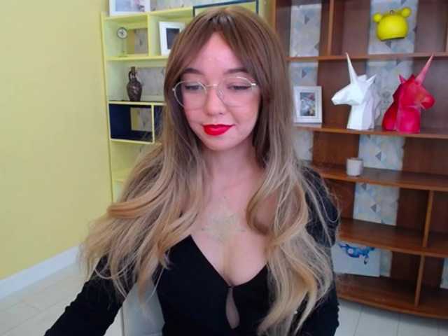 Live sex webcam photo for OutOfControl #269538923