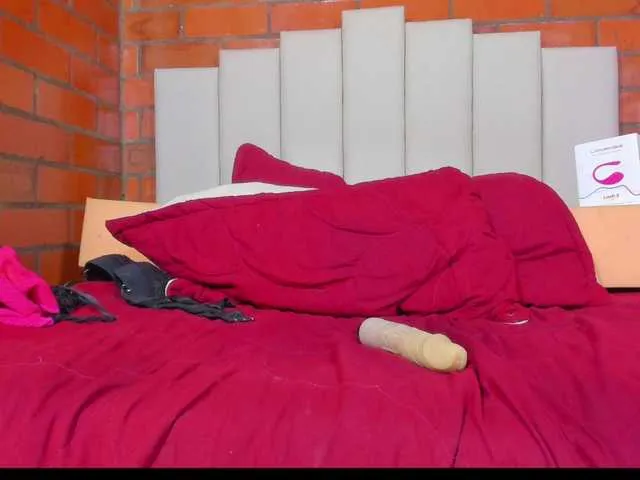 Live sex webcam photo for EbonnyLatinx #287992688